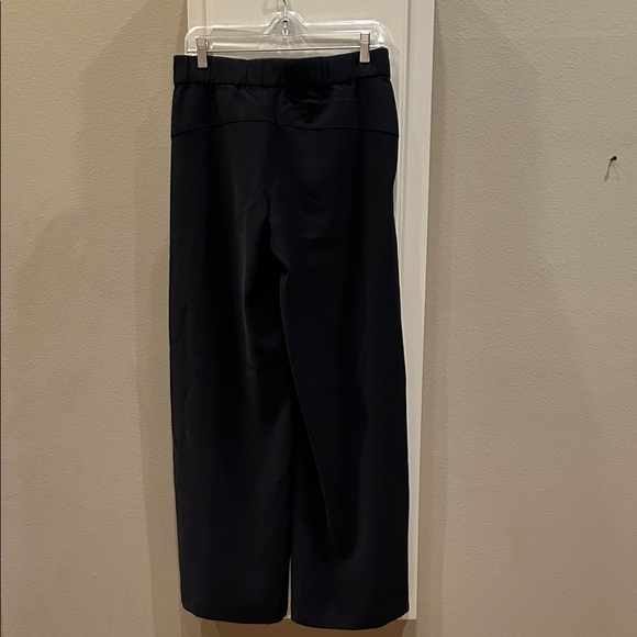 Lululemon  Black wide leg dress pants.  Size 6 - Picture 4 of 5